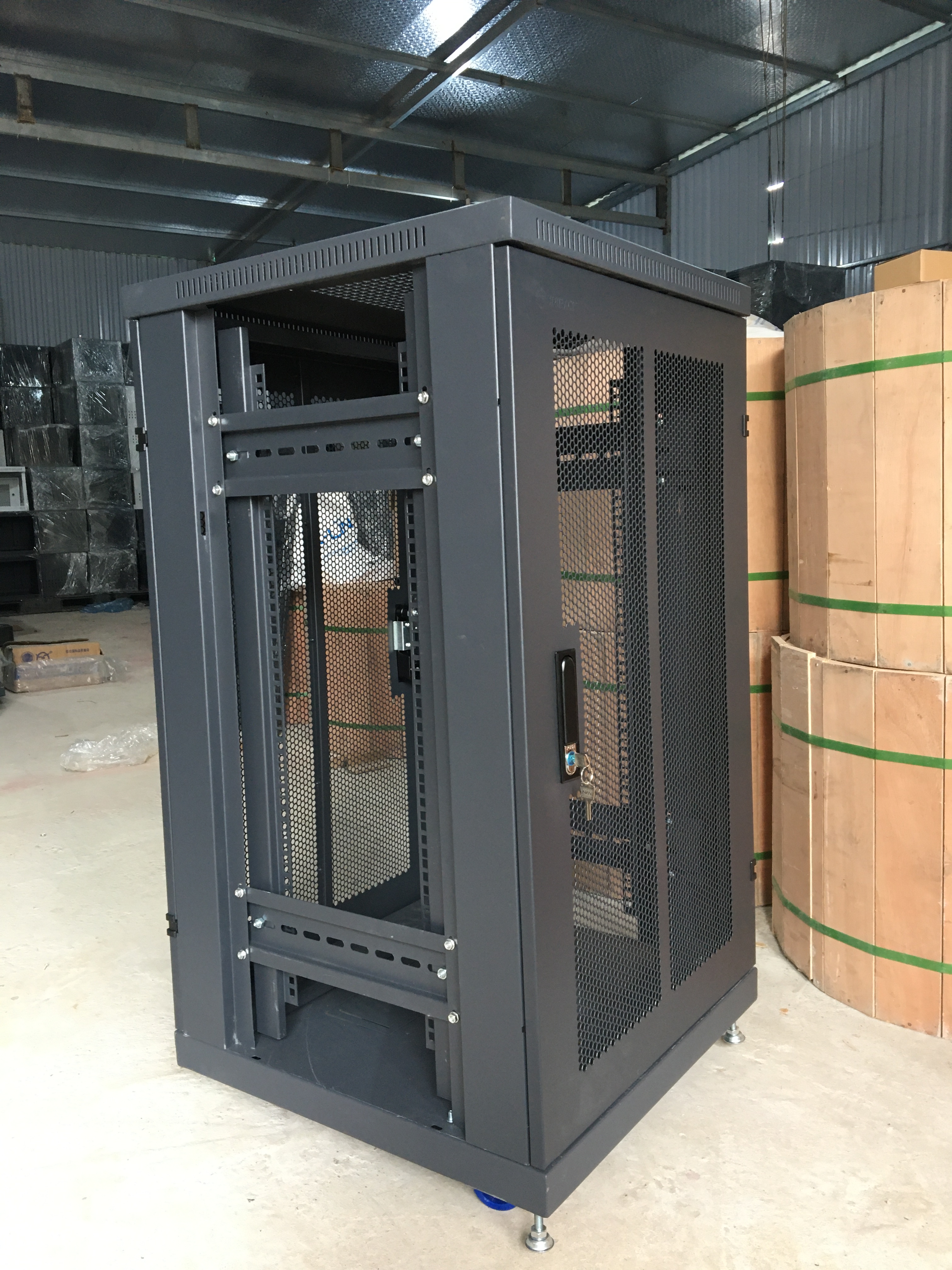 Tủ mạng 20U D1000 Novalink NV-20U1000 | Tủ rack sâu 1000mm chính hãng